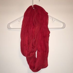 Red circle scarf